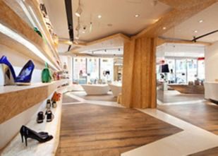 中国 衣服の店袋の靴の陳列ケースのブランドの店の内部Decoratioのための上海の注文の普及した工場木のキャビネット サプライヤー